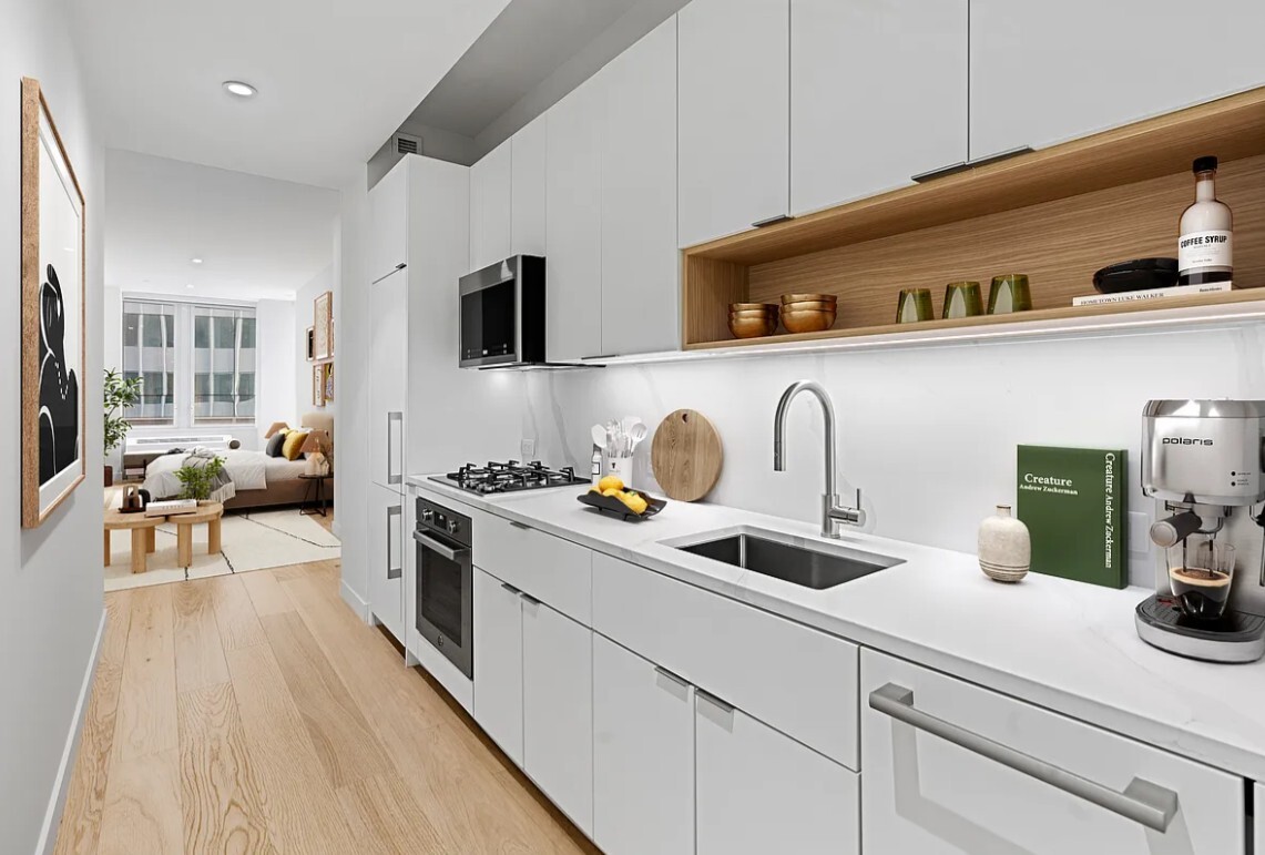 160 WATER Street 27W