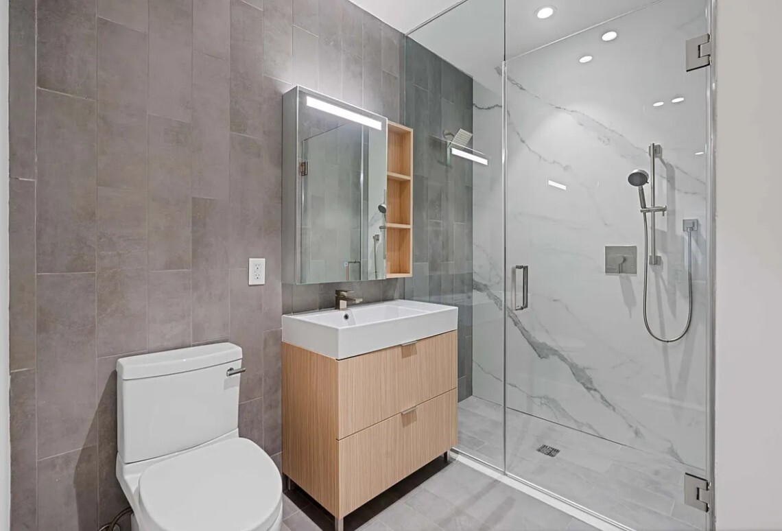 160 WATER Street 27W