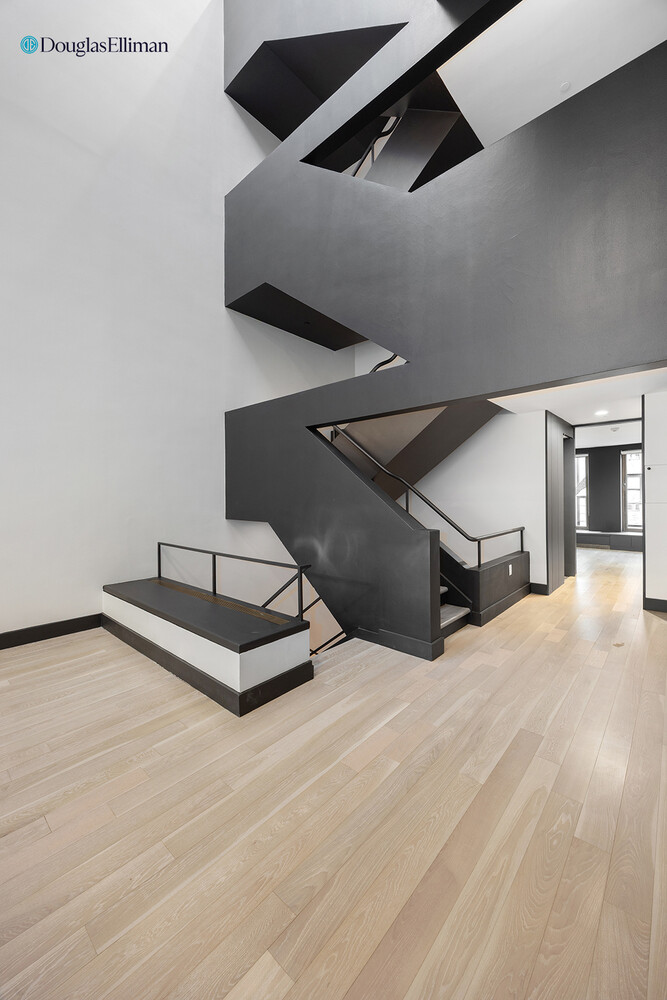 238 E 67TH Street TH