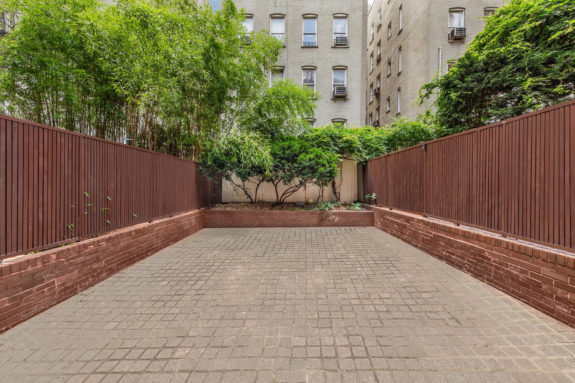 232 E 67TH Street MAISONETTE