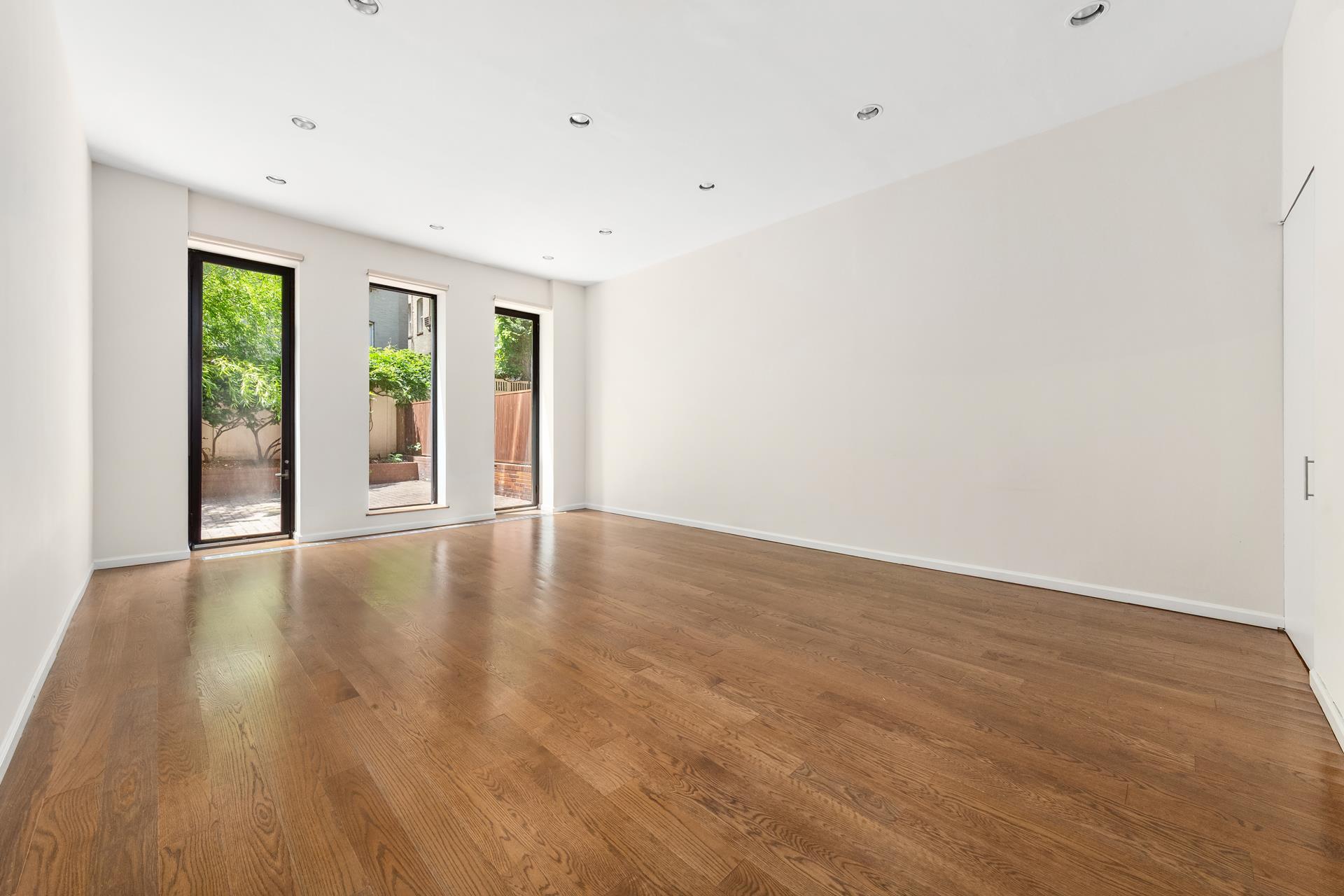 232 E 67TH Street MAISONETTE