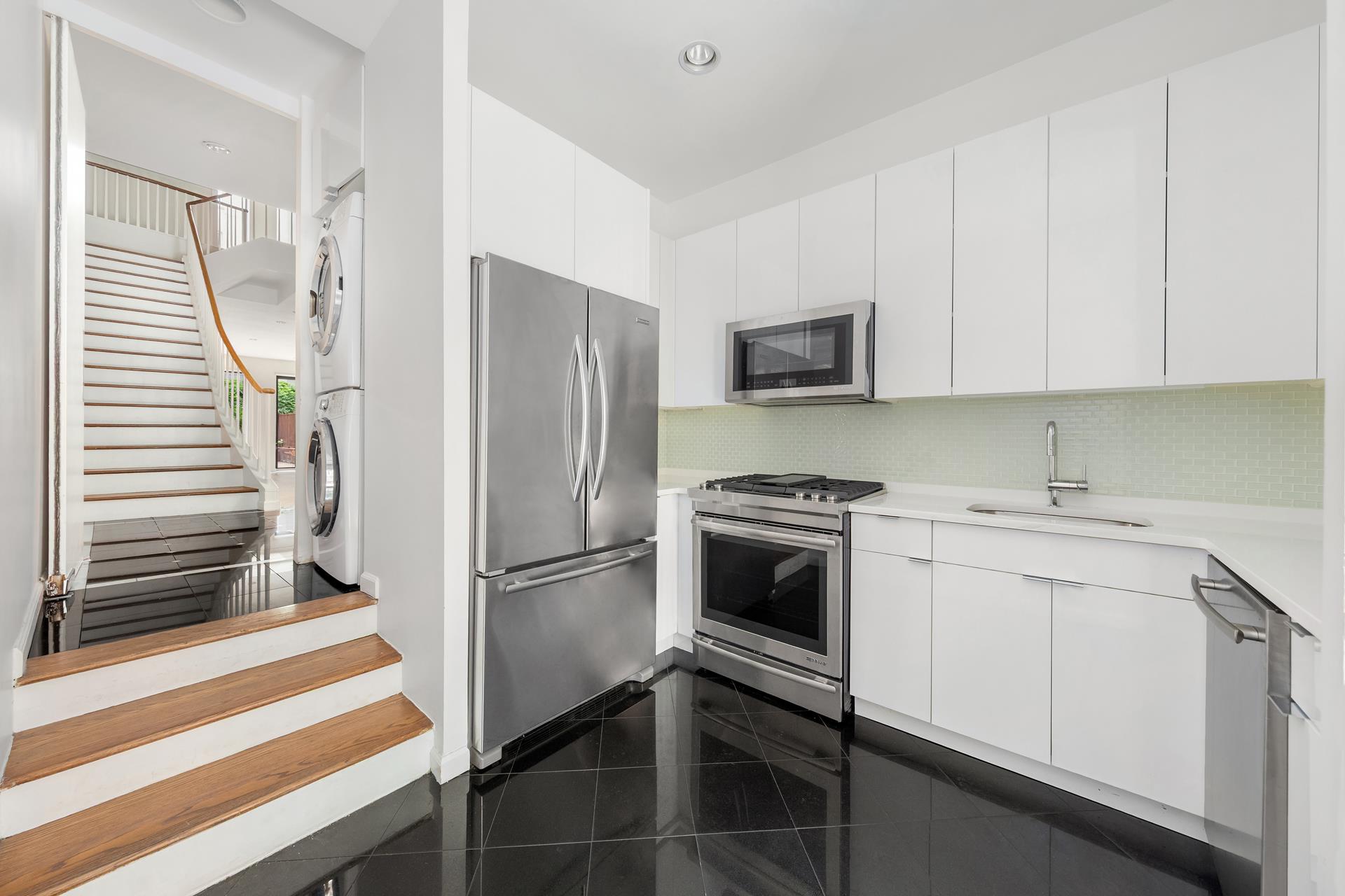 232 E 67TH Street MAISONETTE