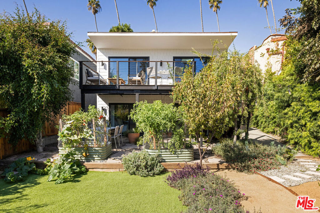 1338 Mccollum Street