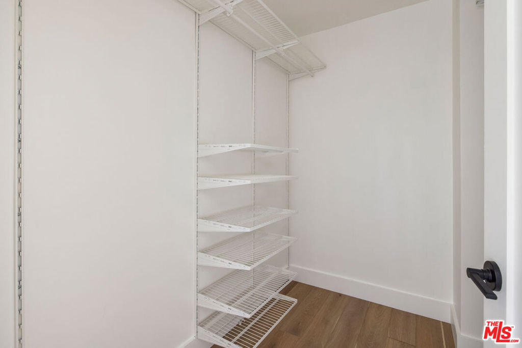 1338 Mccollum Street