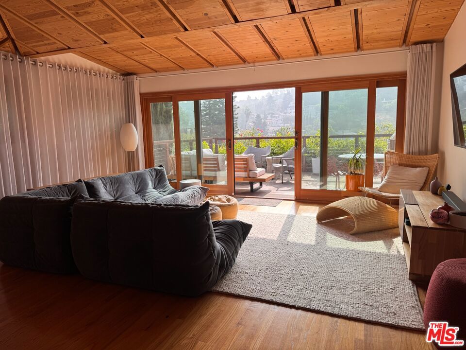 1842 Westerly Terrace