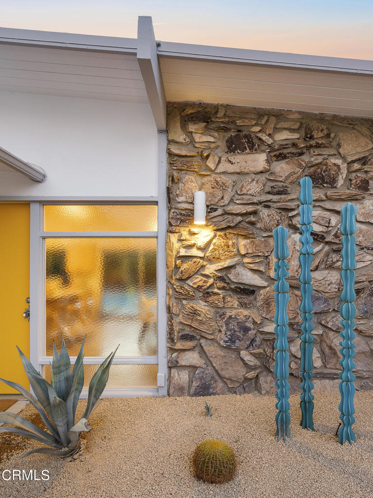 225 N Orchid Tree Lane Lane