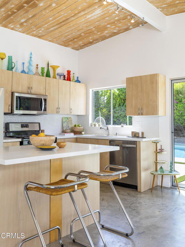 225 N Orchid Tree Lane Lane