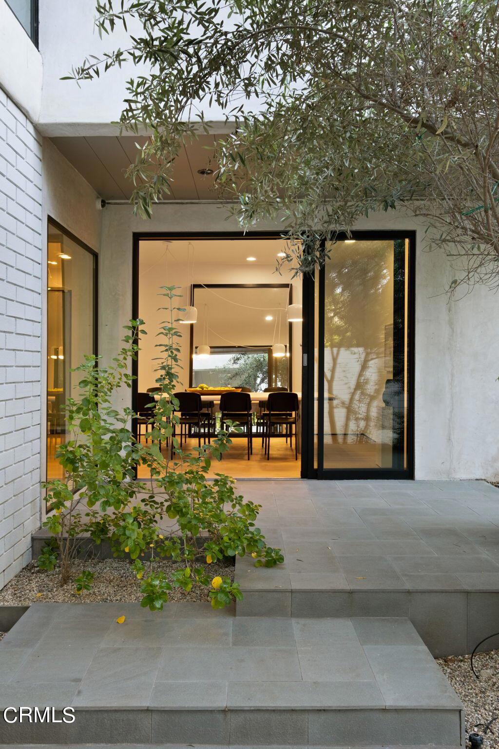 11210 Briarcliff Lane