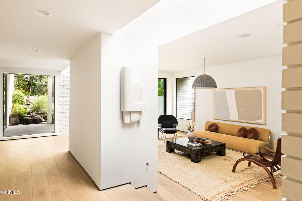 11210 Briarcliff Lane