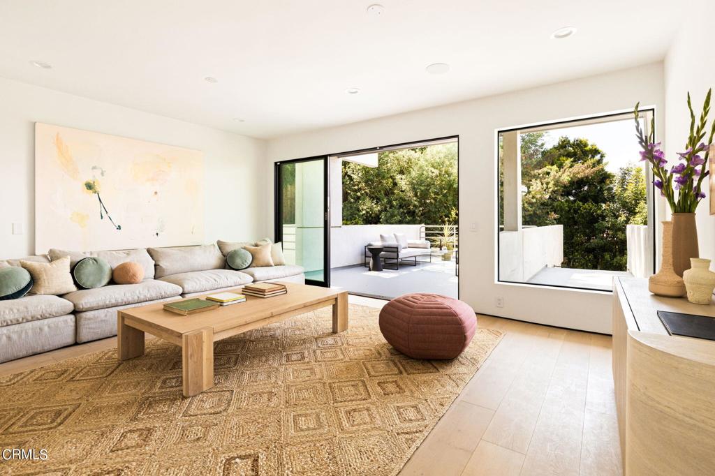 11210 Briarcliff Lane