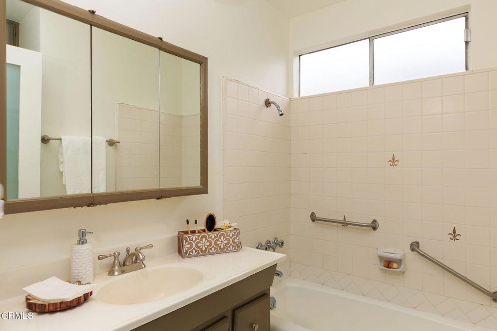 1080 Montecito Drive