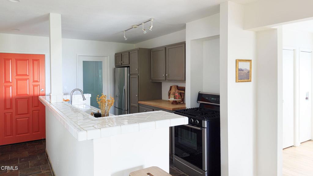 1080 Montecito Drive