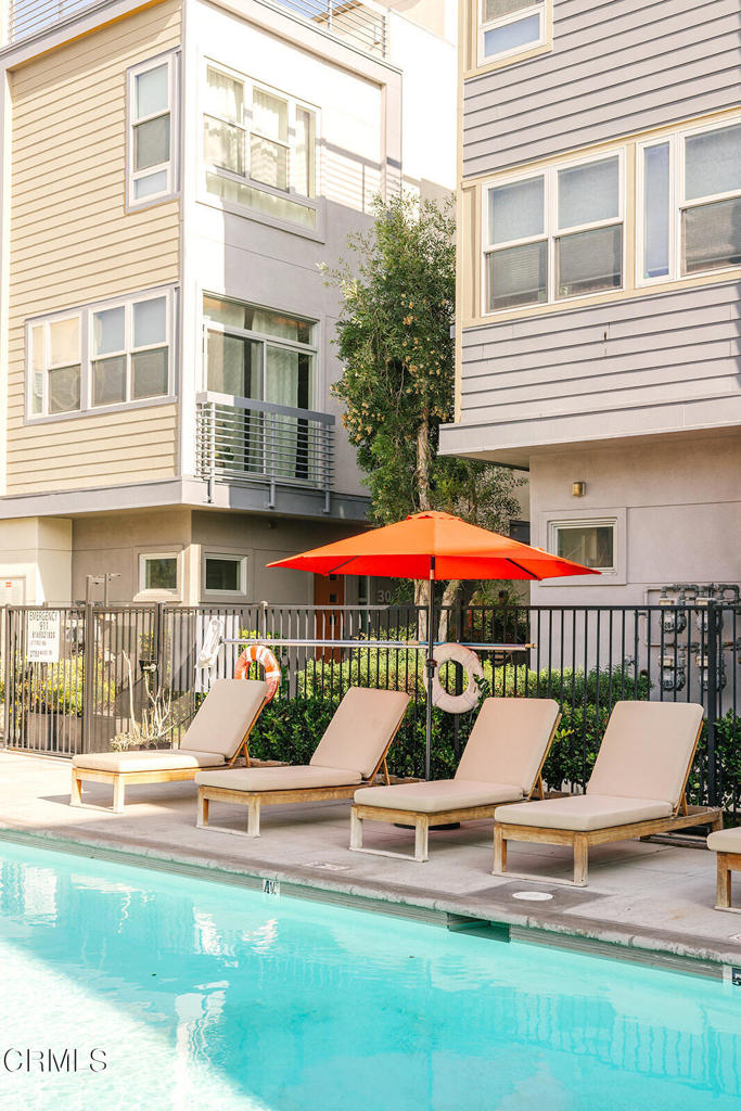 2753 Waverly Drive 302