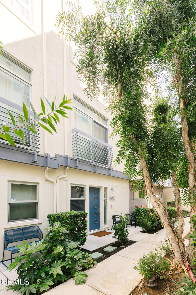 2753 Waverly Drive 302