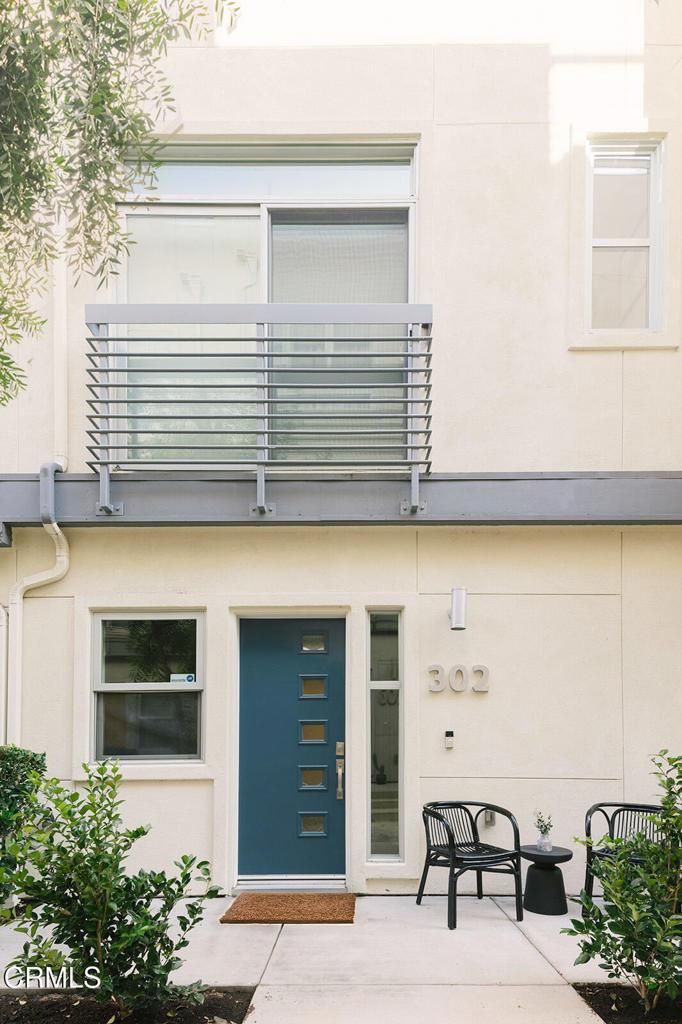 2753 Waverly Drive 302