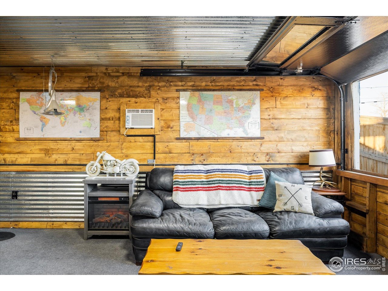 245 2nd St