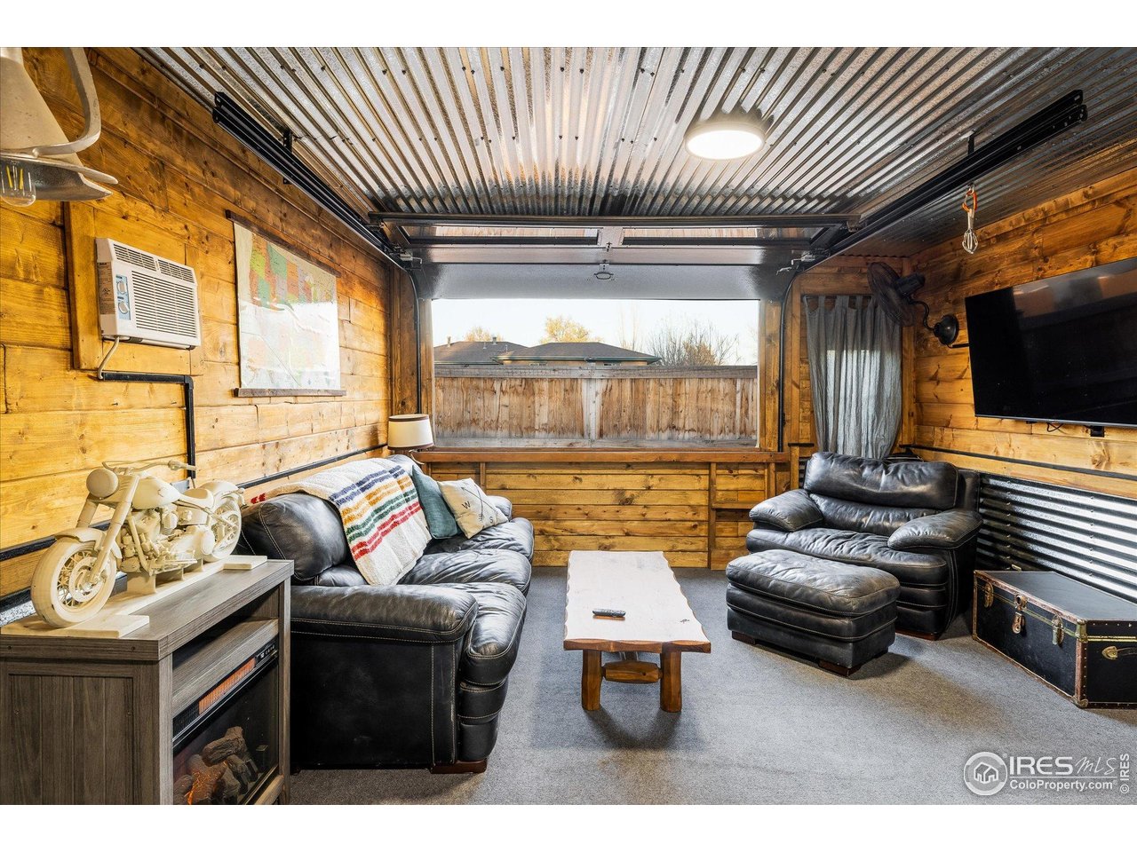 245 2nd St