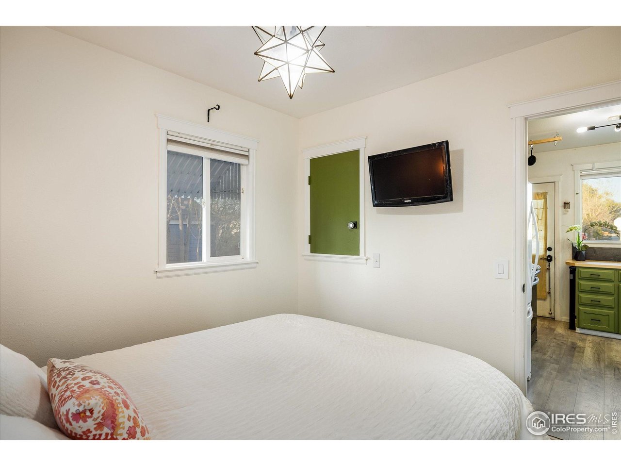245 2nd St