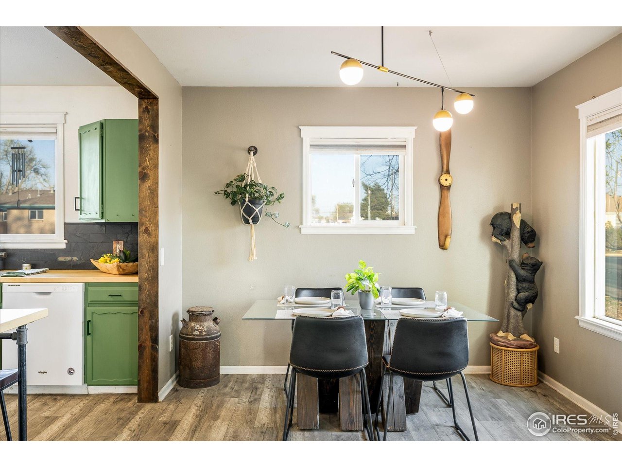 245 2nd St