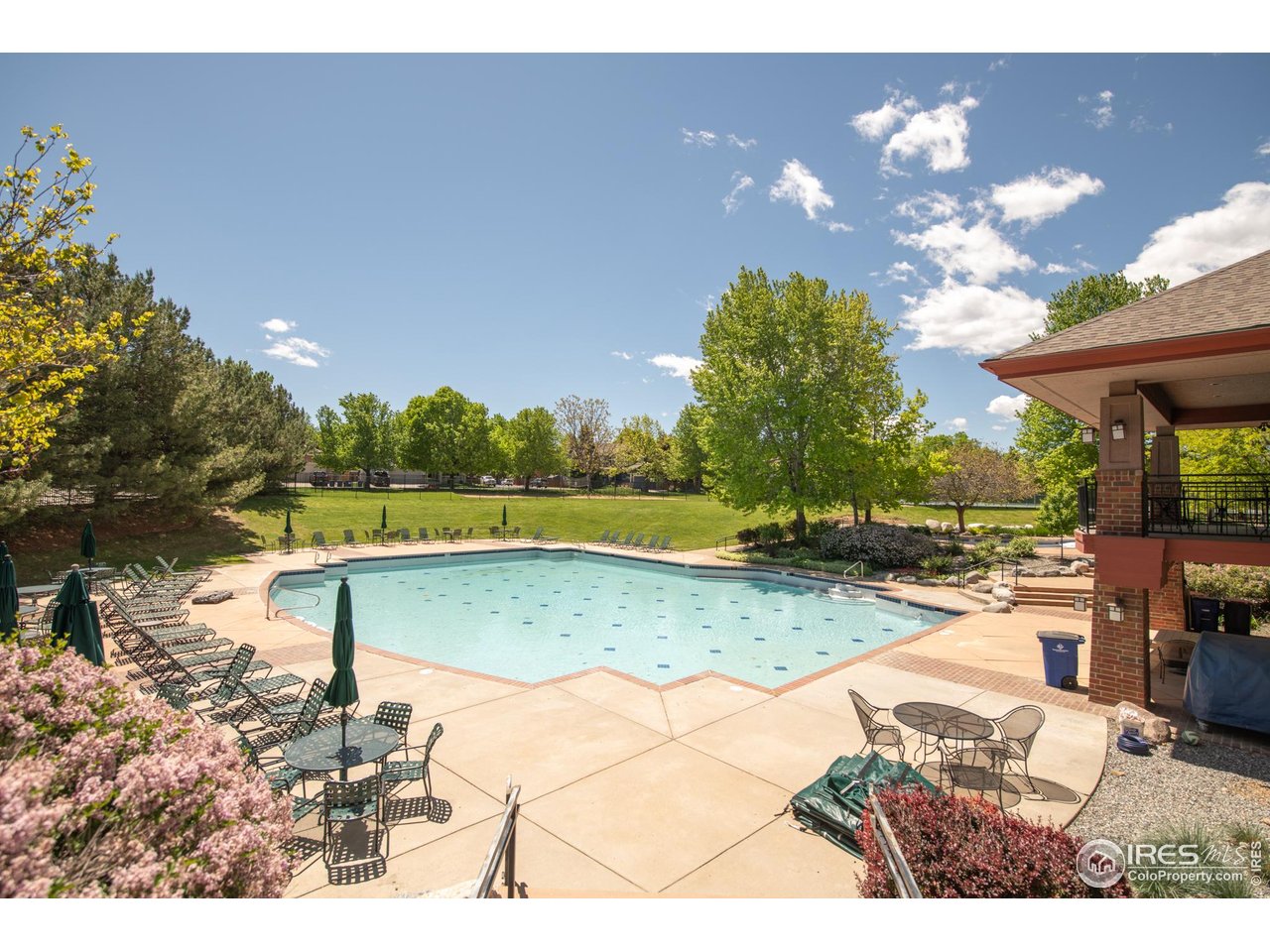 2933 Hunt Ct