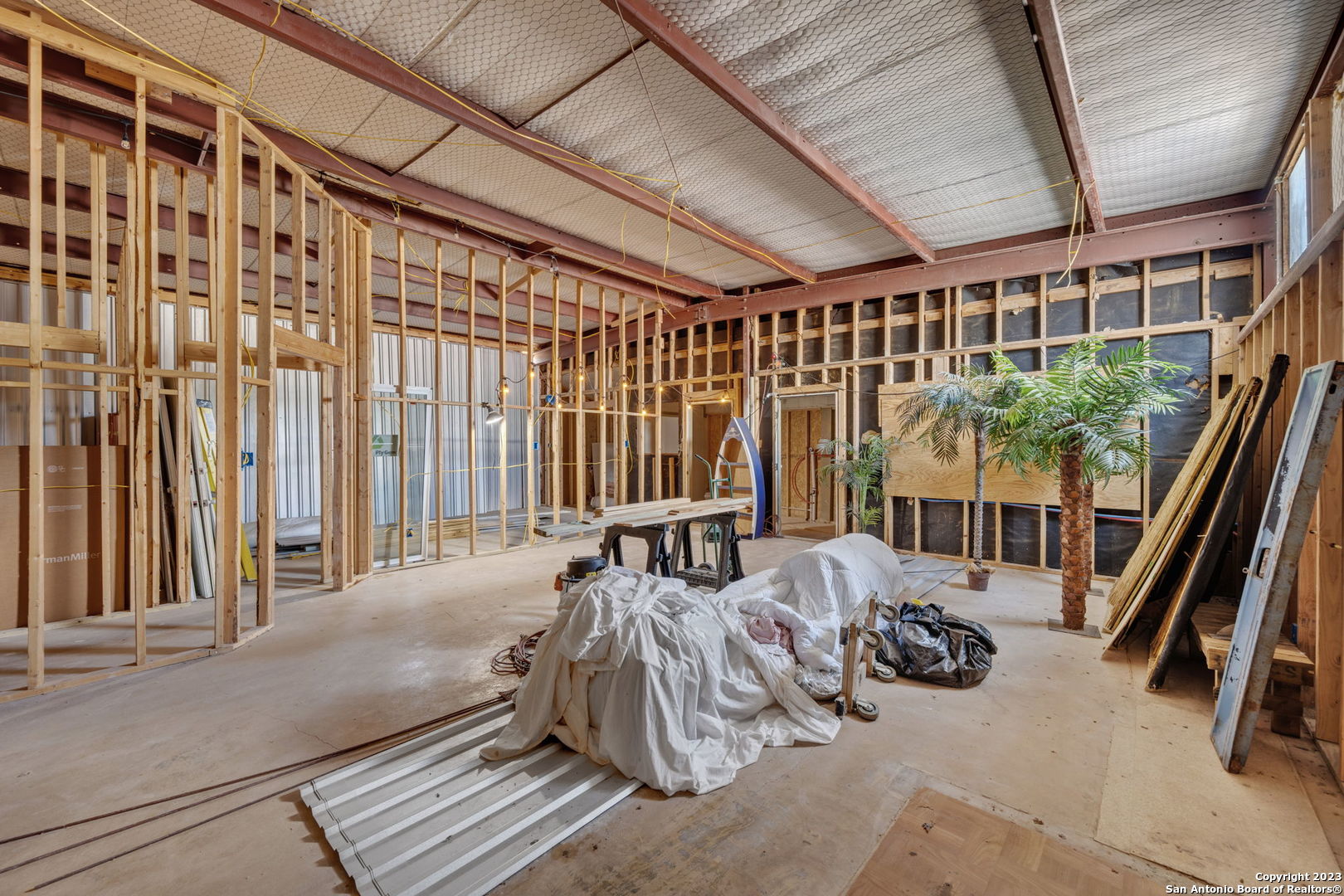 186 JULIUS DR
