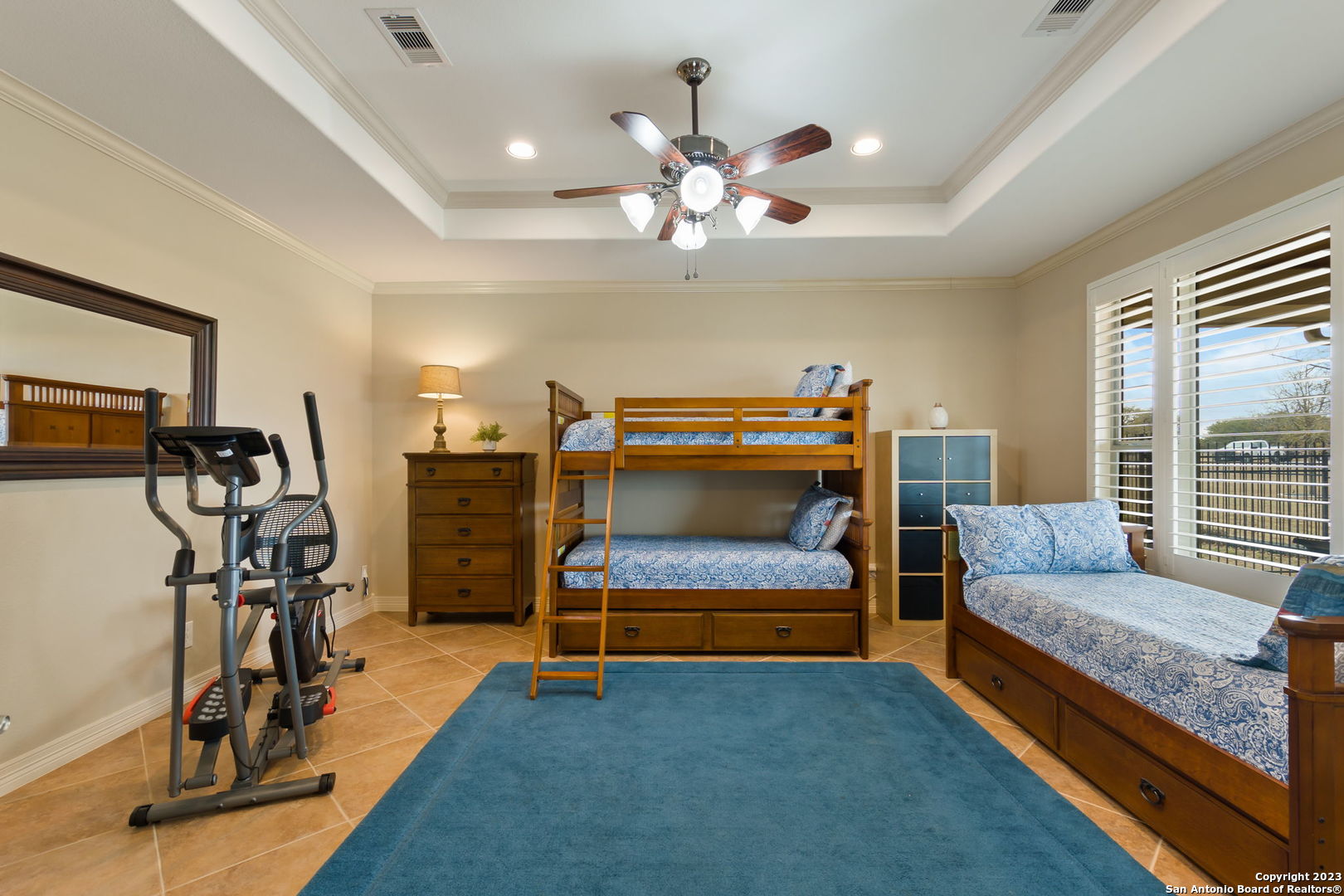 119 HILL MYNA LN