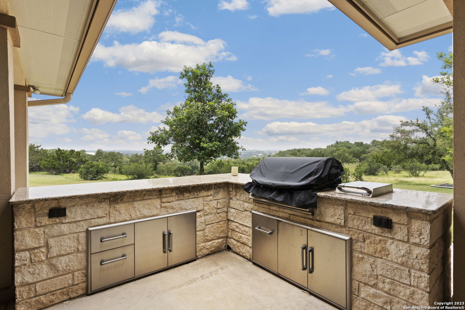 119 HILL MYNA LN