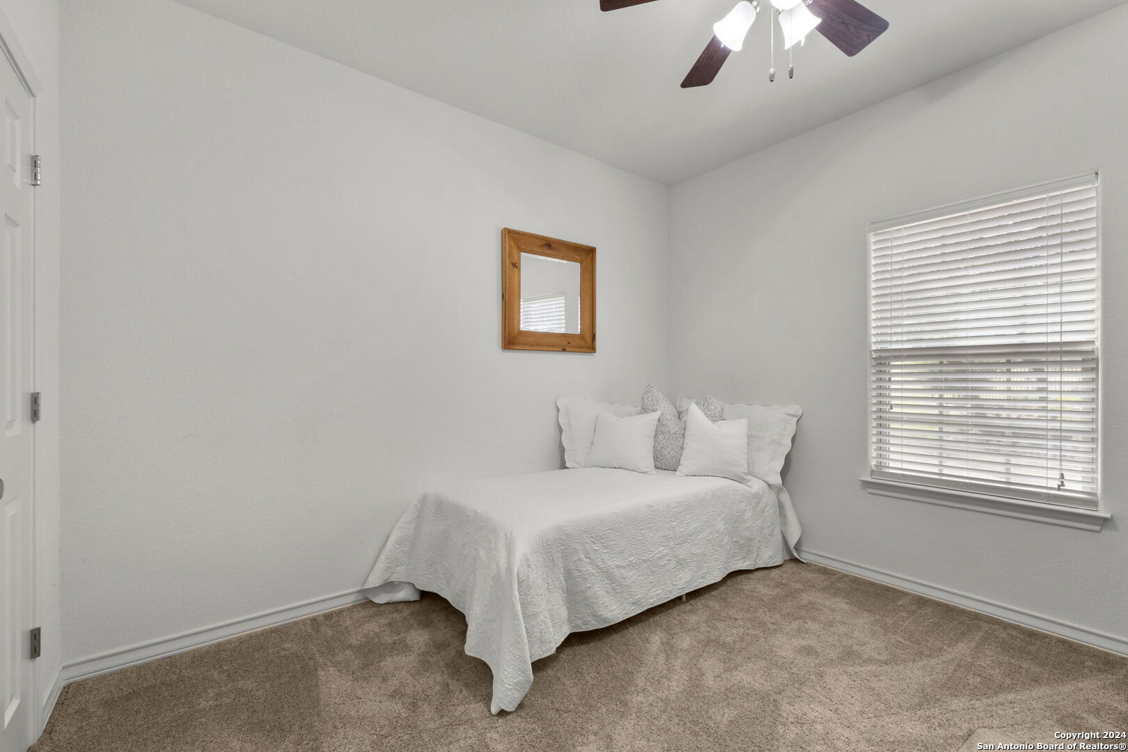 1311 Heritage Hill