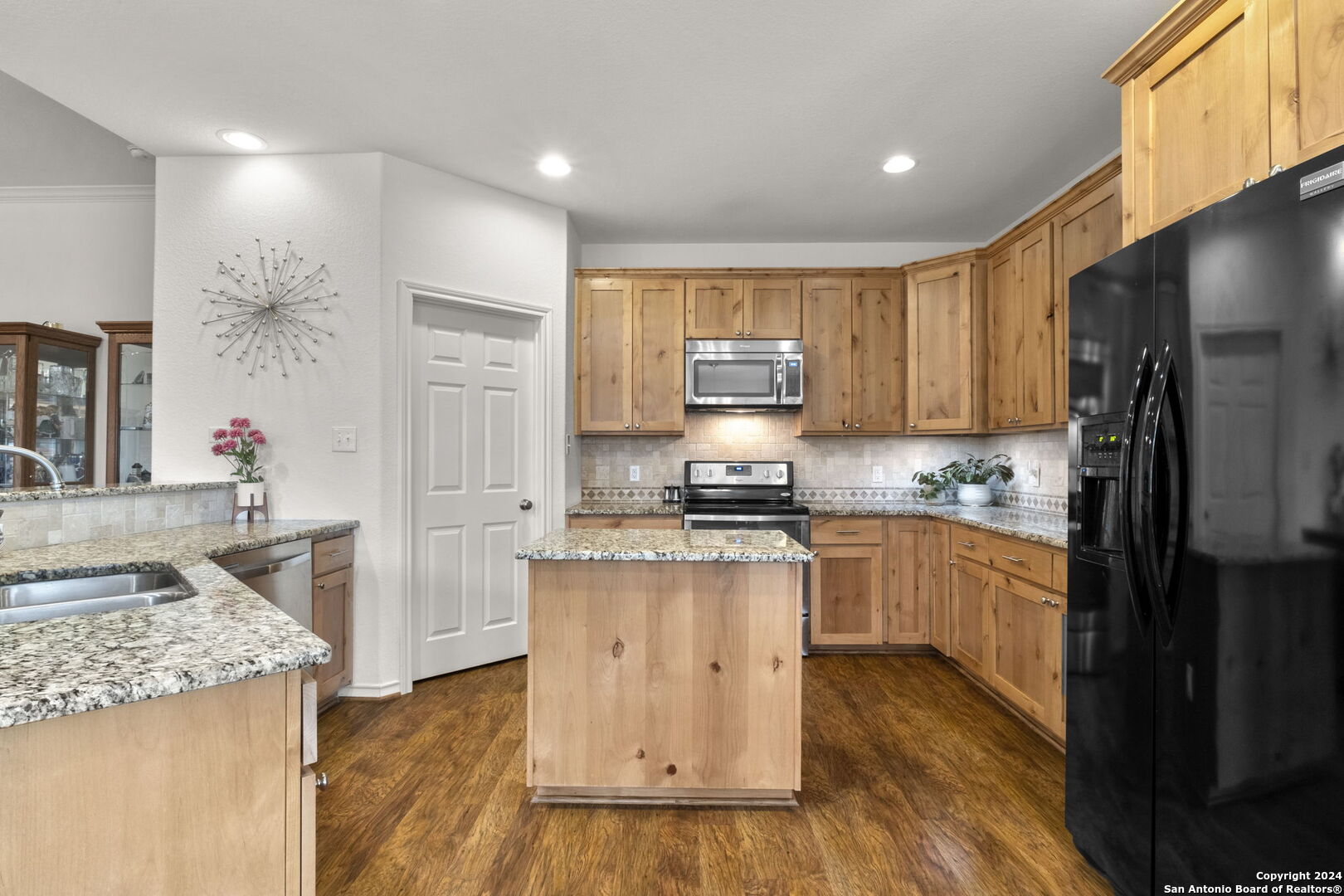 1311 Heritage Hill