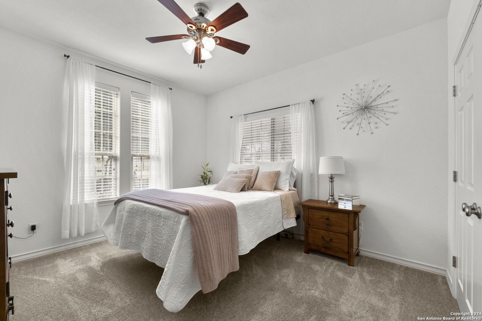 1311 Heritage Hill