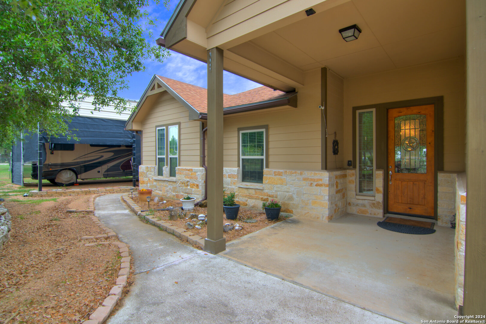 1311 Heritage Hill