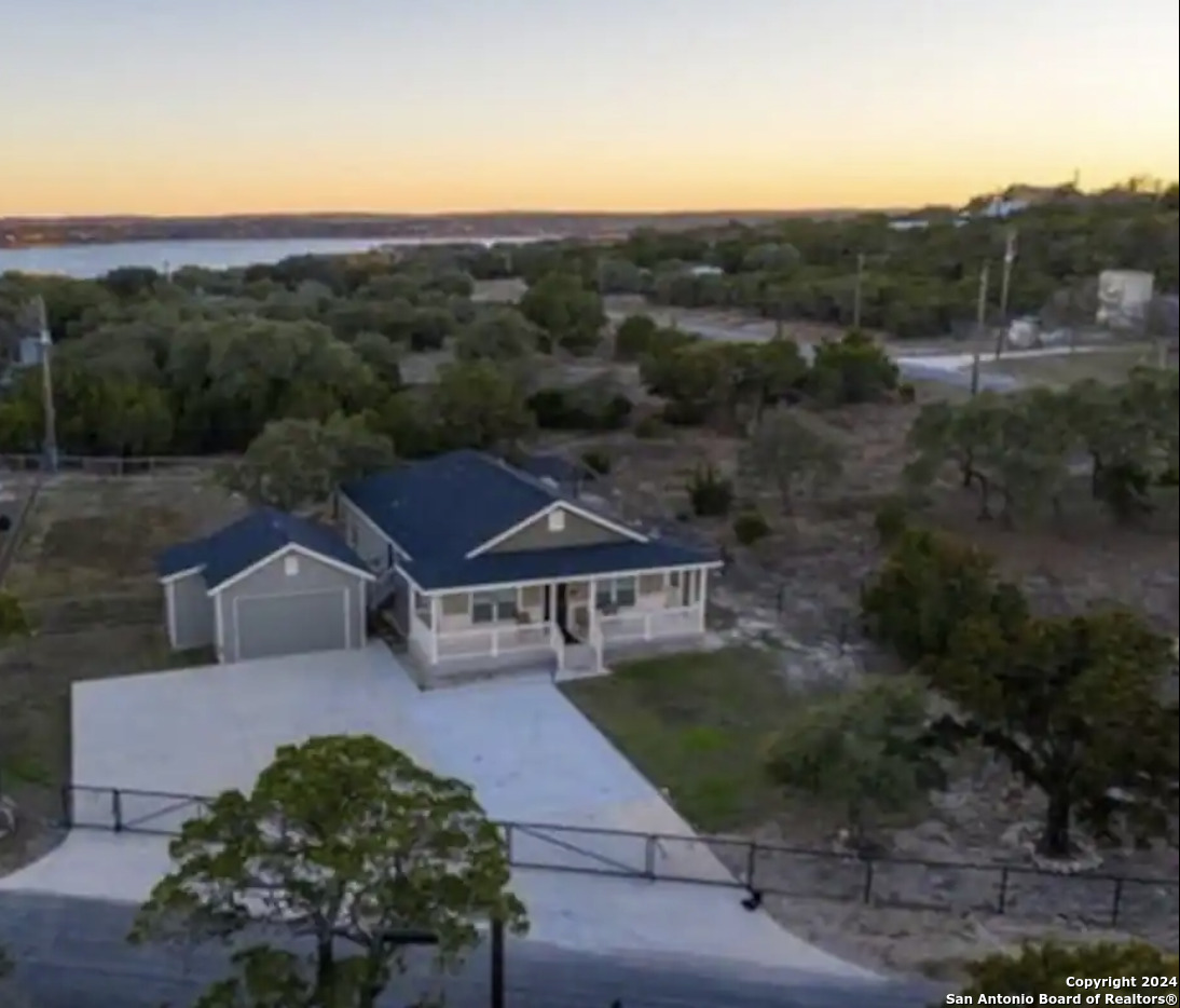 340 Ridge Wood Trail