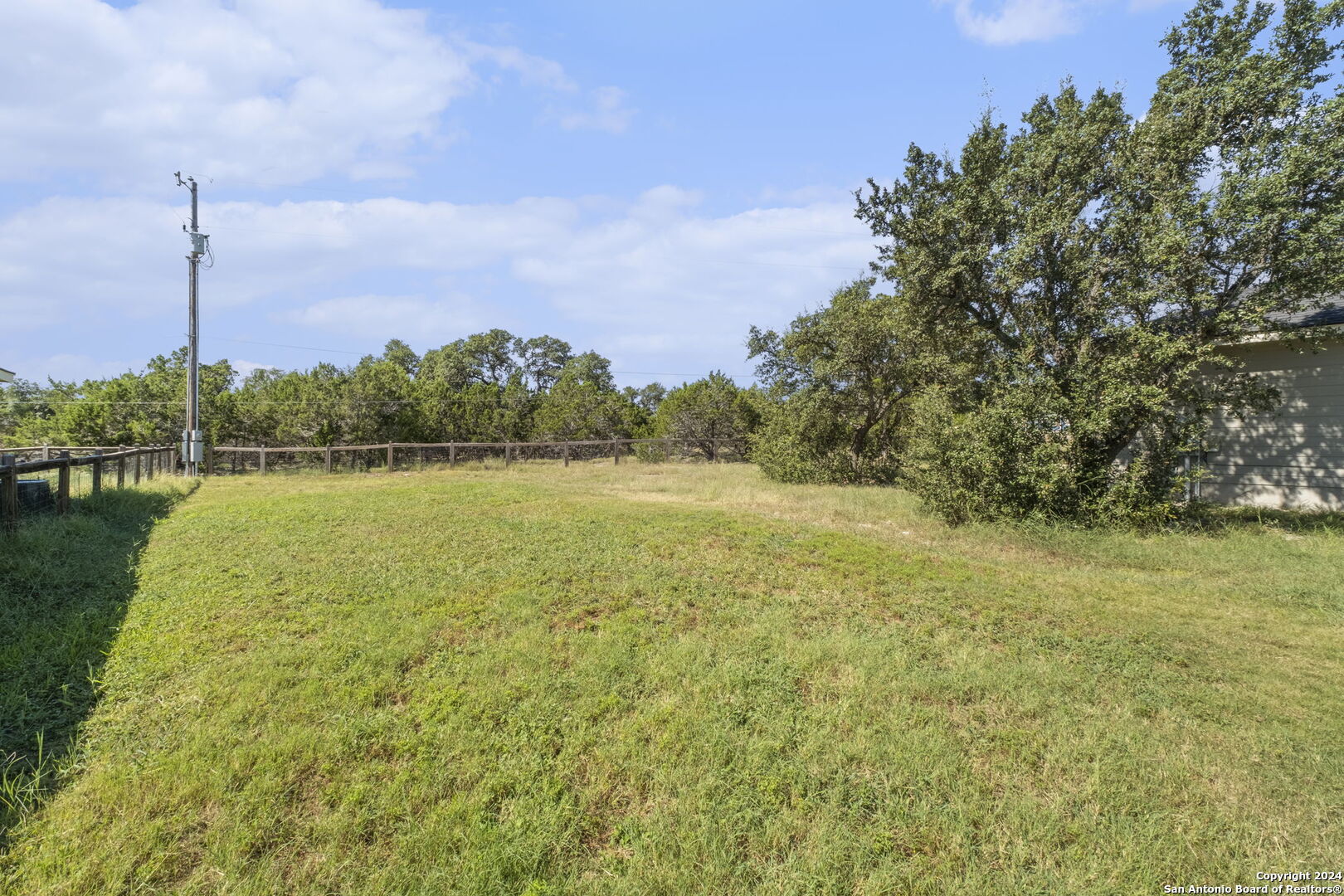 340 Ridge Wood Trail