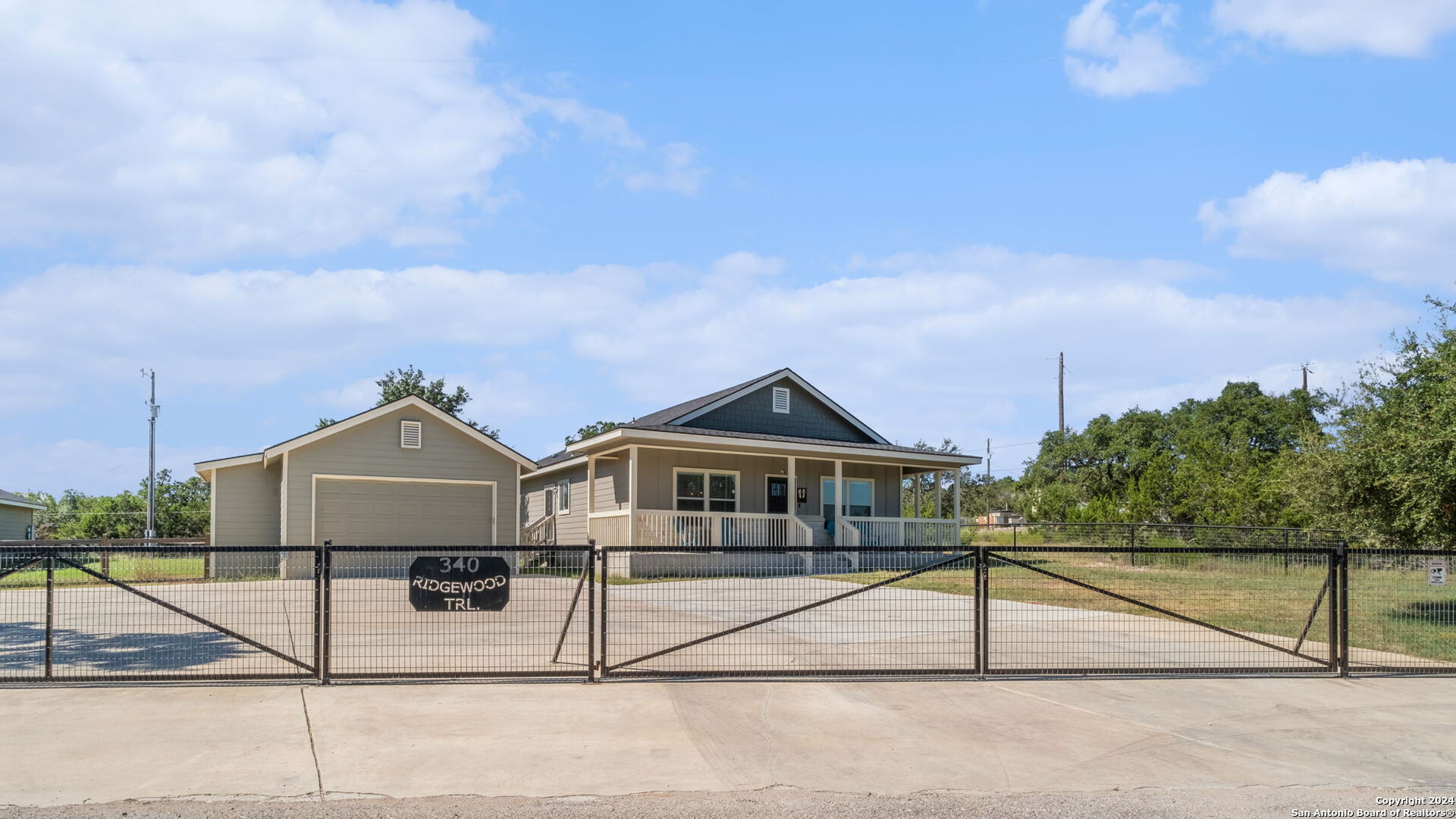 340 Ridge Wood Trail