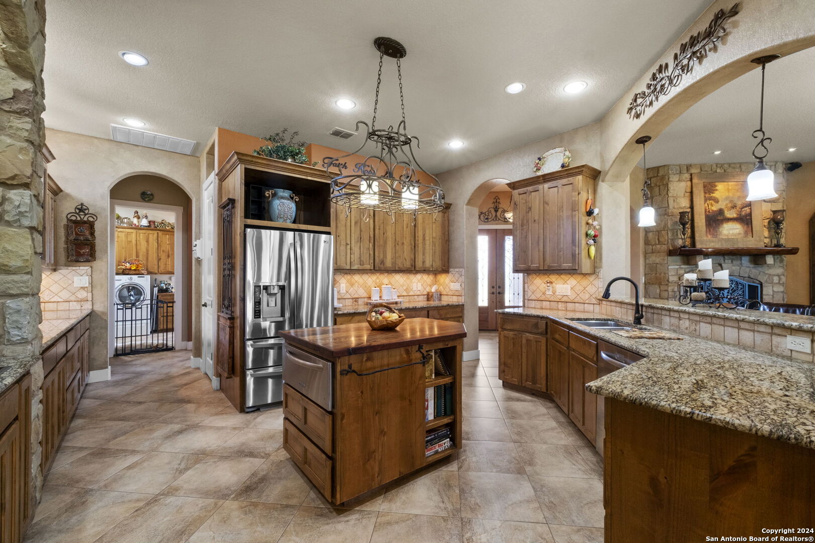 151 HILL MYNA LN