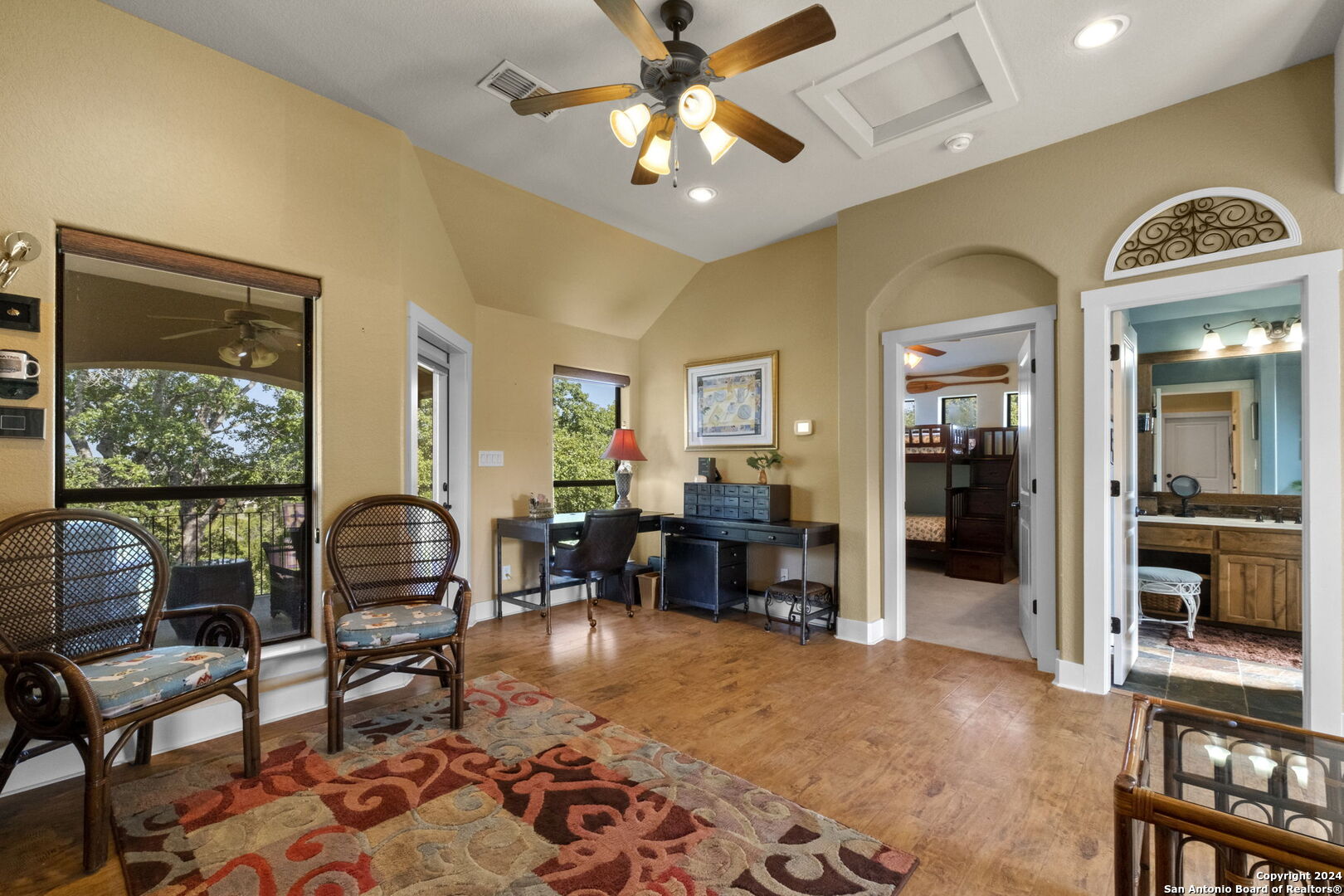151 HILL MYNA LN