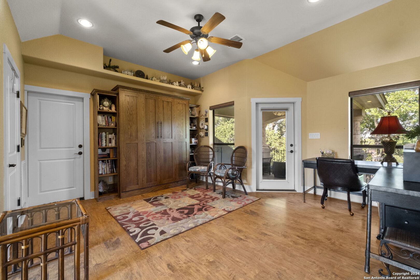 151 HILL MYNA LN