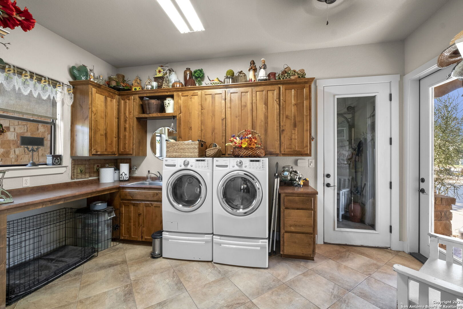 151 HILL MYNA LN