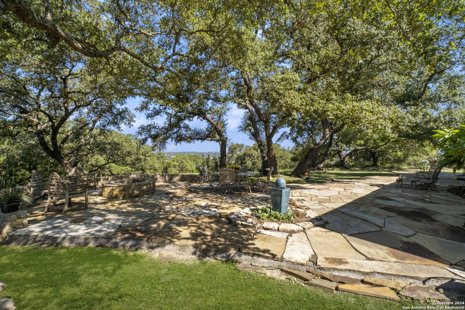 151 HILL MYNA LN