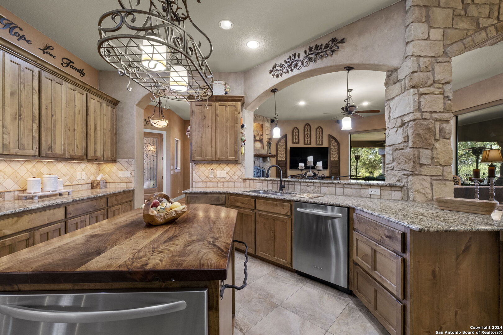 151 HILL MYNA LN