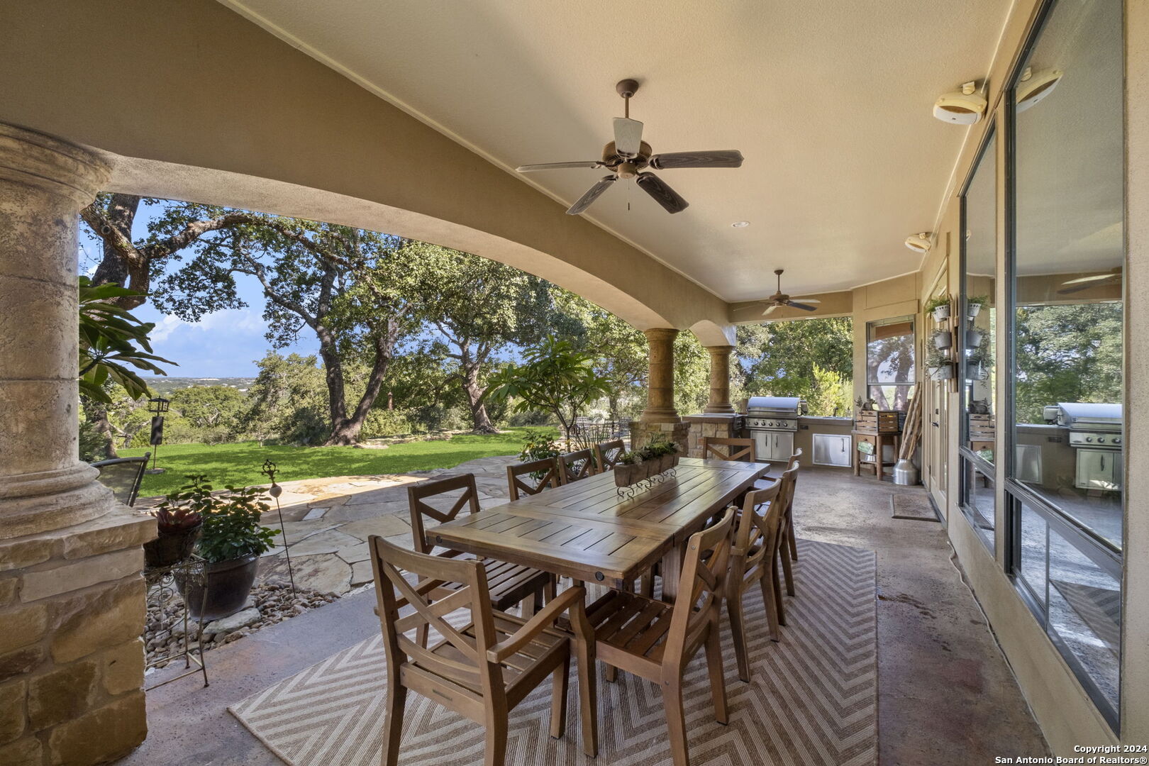 151 HILL MYNA LN