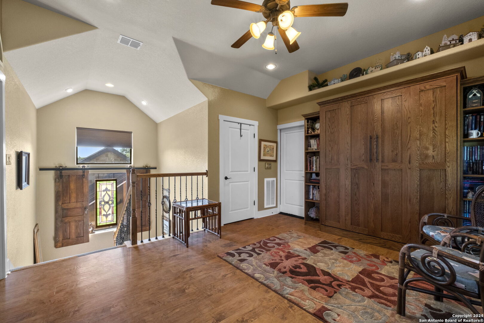 151 HILL MYNA LN