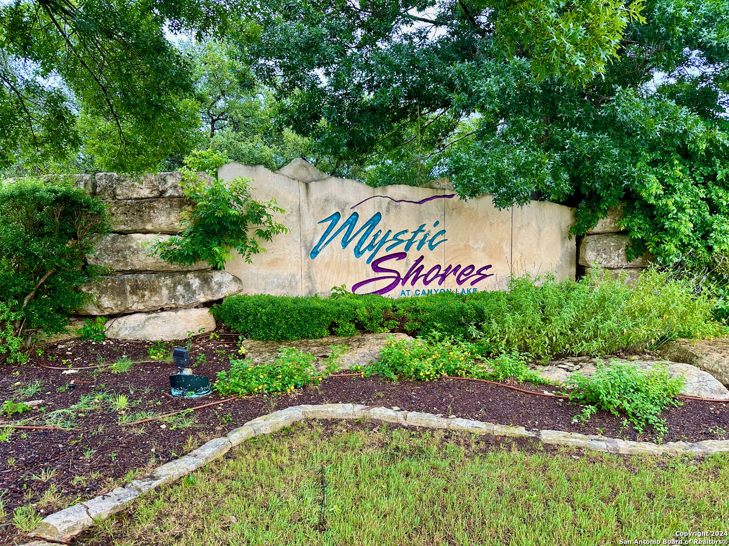 151 HILL MYNA LN