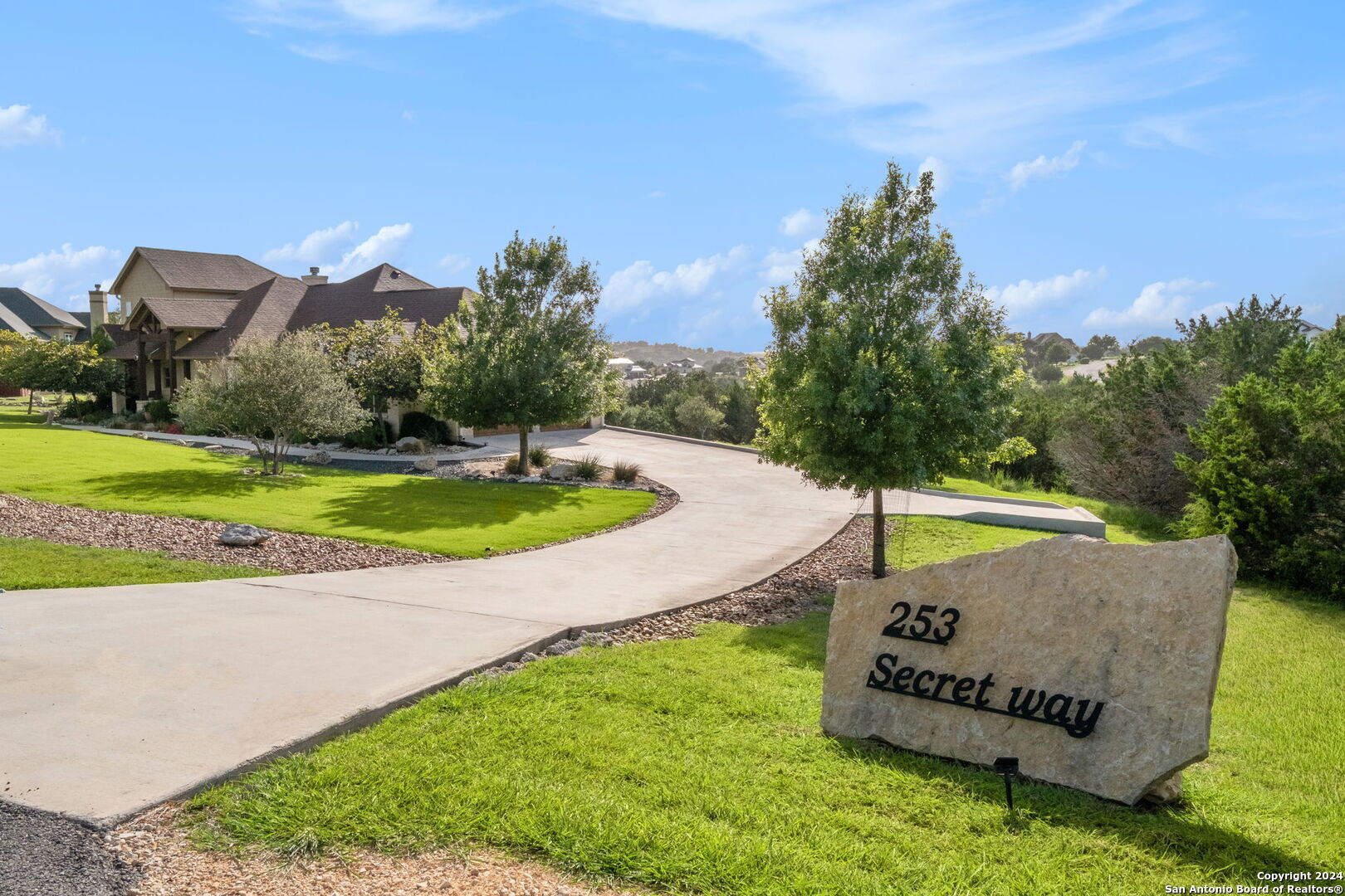 253 SECRET WAY
