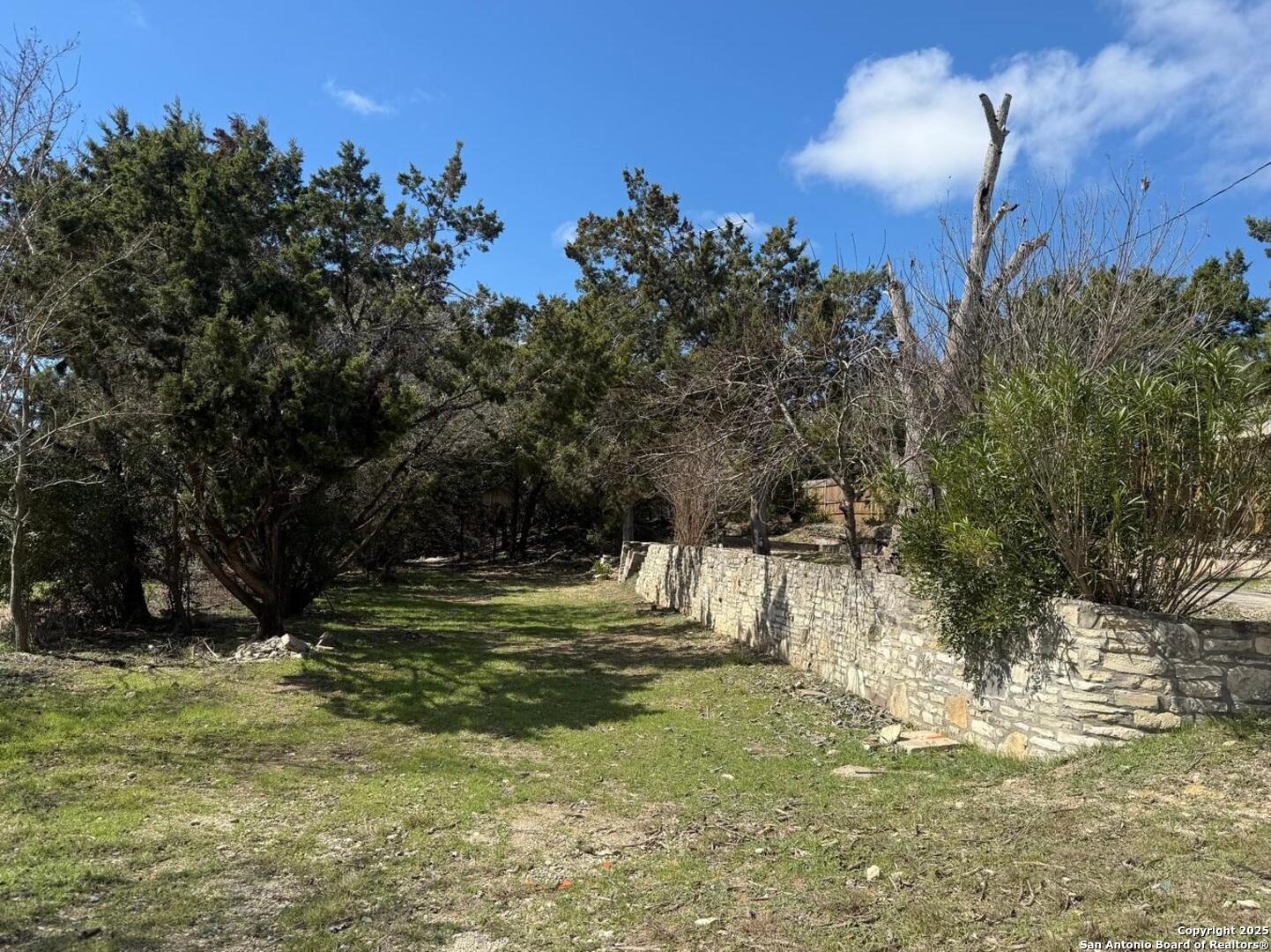 1800 Live Oak