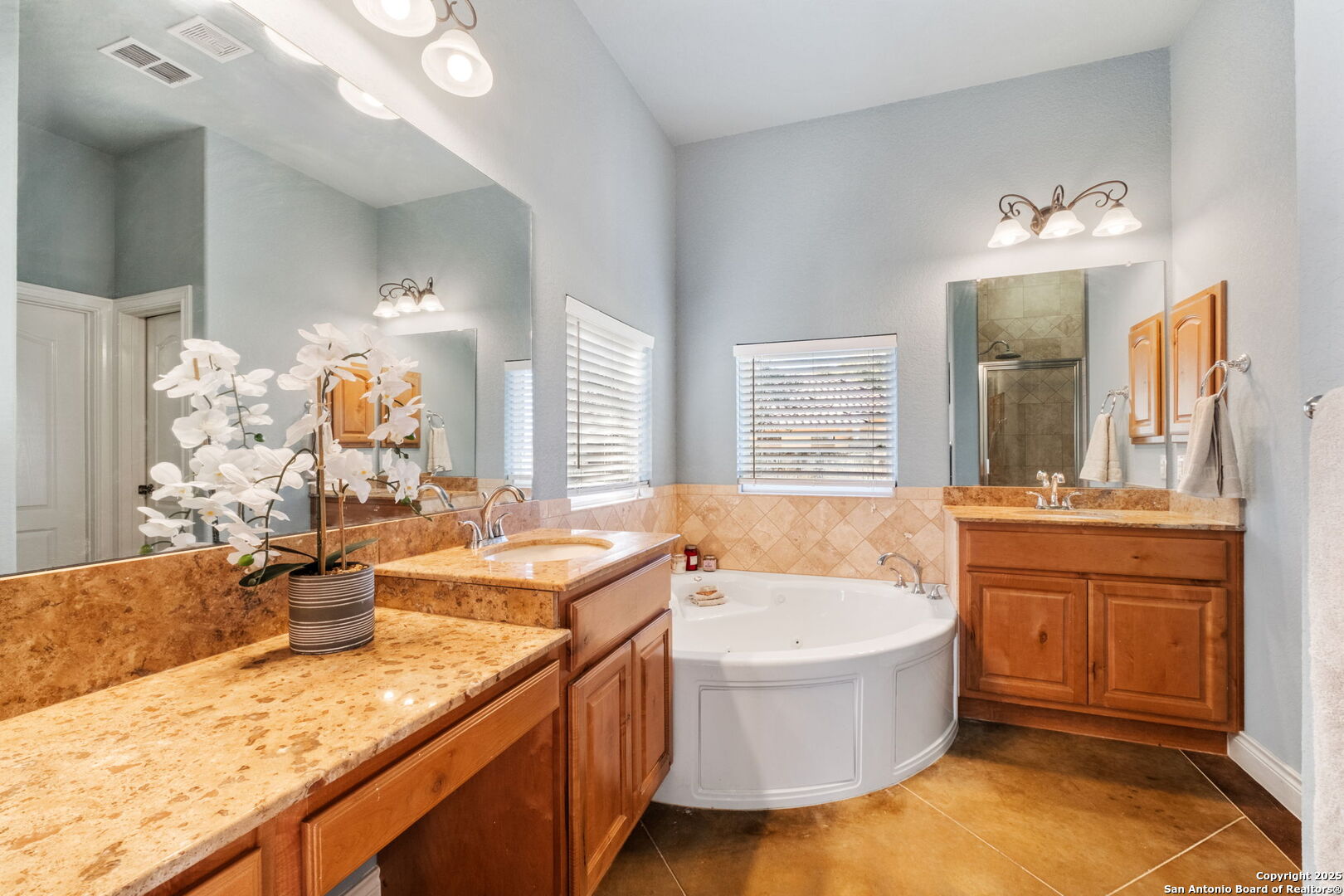 202 Charon Pt