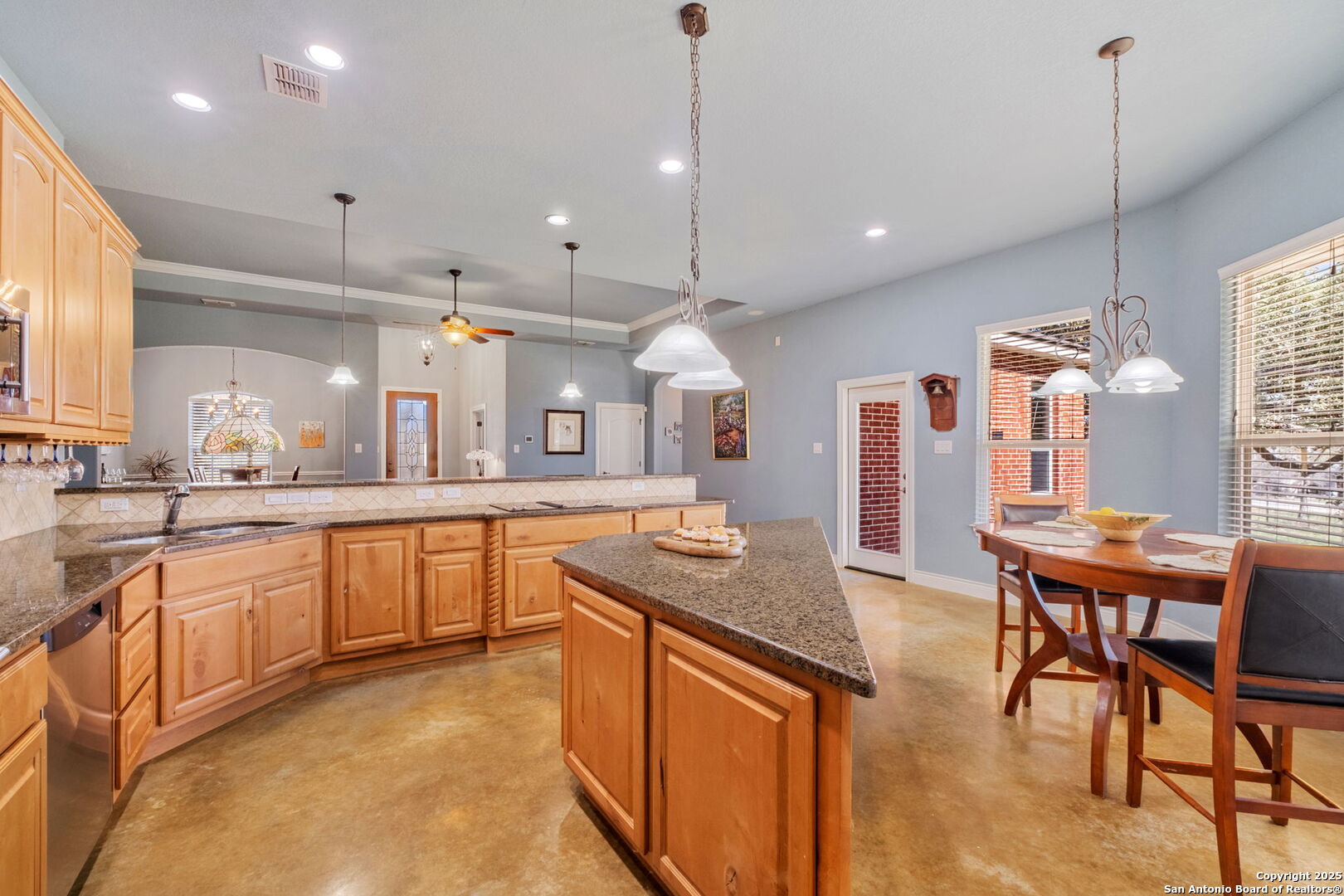 202 Charon Pt