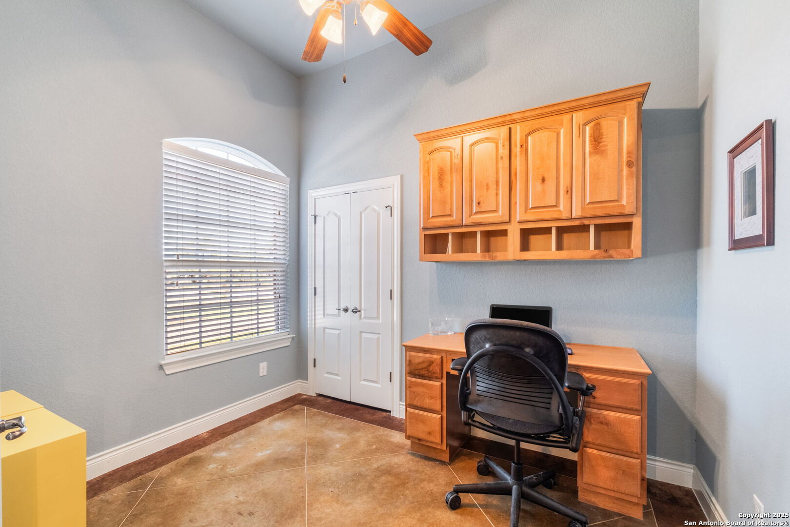 202 Charon Pt