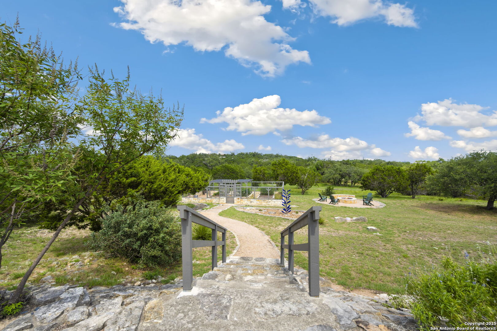212 Vista View