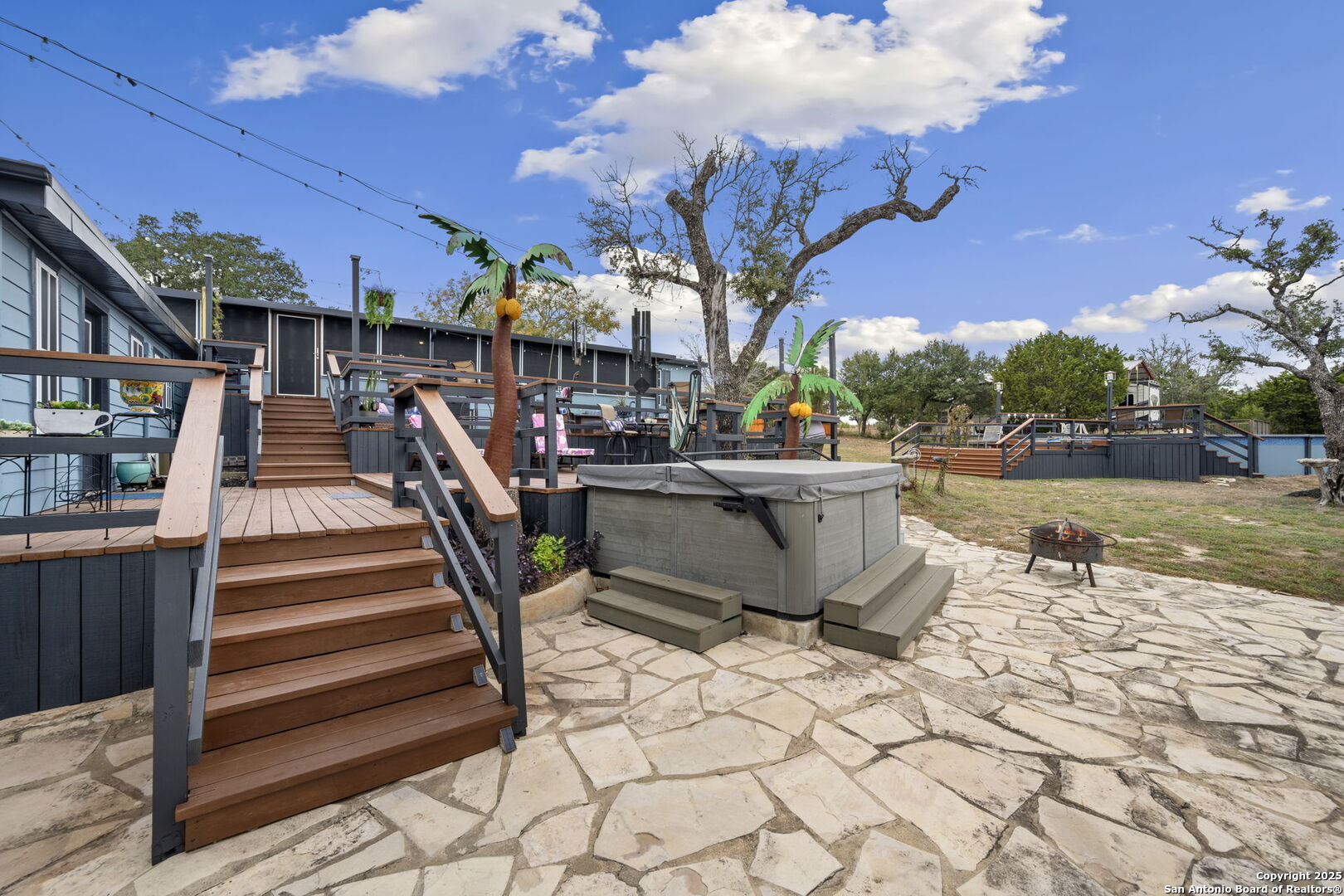 1575 Live Oak Drive
